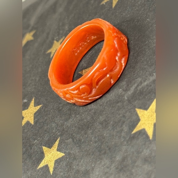 🟠***Rare***Mark Bakelite Carved Vintage Ring - Picture 5 of 5
